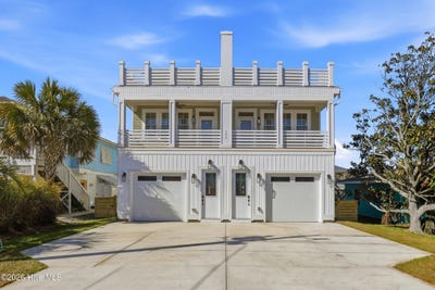 /international/us/122-dow-avenue-kure-beach-nc-110107037983/