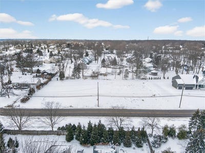 /international/us/560-lear-road-avon-lake-oh-110105085123/