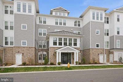/international/us/111-marshgrass-way-22-chester-md-110107870176/