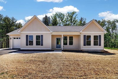 /international/us/88-upland-ct-stuarts-draft-va-110107752156/