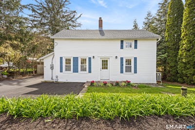 /international/us/52-pond-meadow-road-essex-ct-110107729910/