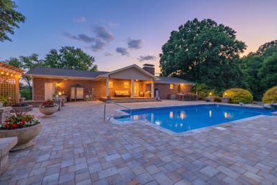 /international/us/669-chandler-road-chickamauga-ga-110107547083/