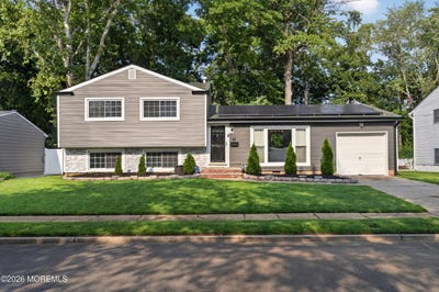 /international/us/62-annapolis-drive-hazlet-nj-110110342415/