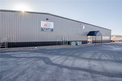 /international/us/48-beachwood-drive-sunrise-beach-mo-110105332872/