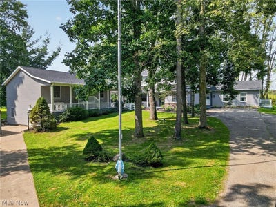 /international/us/10745-bell-road-newbury-oh-110119693647/