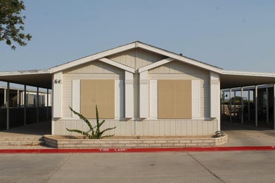 /international/us/3589-wells-road-blythe-ca-110101039400/