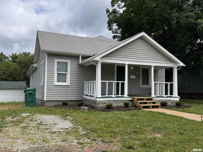 /international/us/424-w-wheeler-street-macomb-il-110108666973/