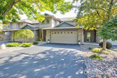 /international/us/2186-10th-street-menominee-mi-110102534052/