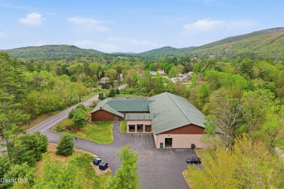 /international/us/149-state-route-28n-north-creek-ny-110108170580/