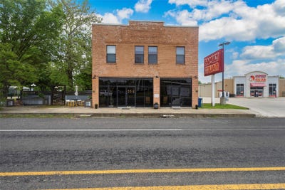 /international/us/110-w-main-street-cumby-tx-110091483717/
