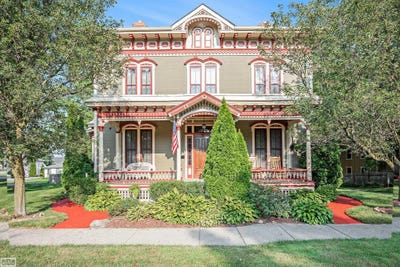 /international/us/185-s-main-street-romeo-mi-110105258573/
