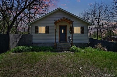 /international/us/4264-branch-road-genesee-twp-mi-110107925366/
