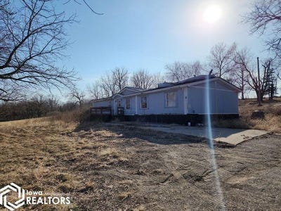 /international/us/200-3rd-avenue-w-grinnell-ia-110098028019/