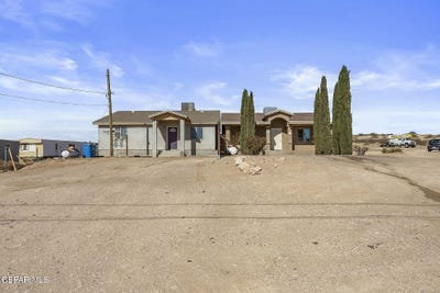 /international/us/14057-fortuna-street-horizon-city-tx-110095811442/