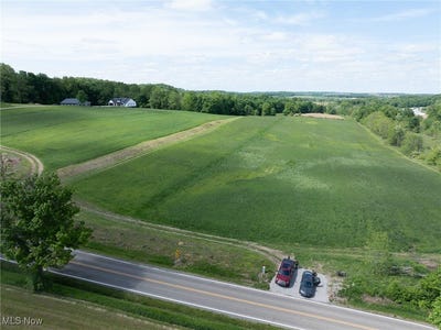 /international/us/county-road-160-millersburg-oh-110099816732/