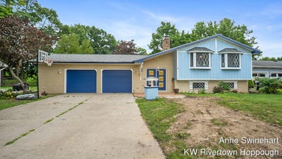 /international/us/1686-stonehaven-drive-holt-mi-110109248535/