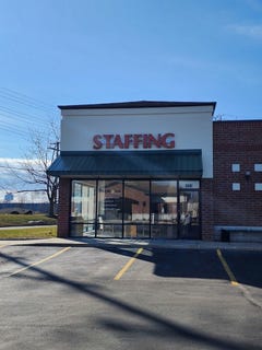 /international/us/4103-w-shamrock-lane-mchenry-il-110090055329/