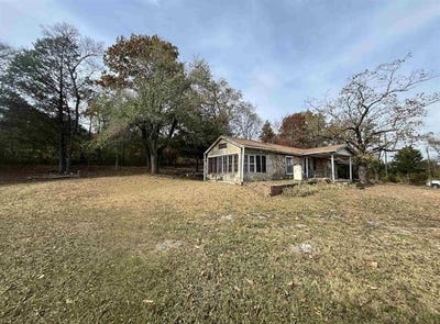 /international/us/322-n-pine-street-yellville-ar-110106034602/