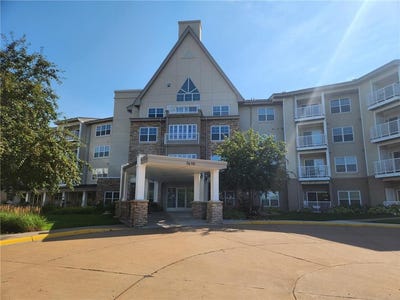 /international/us/5650-boone-avenue-n-new-hope-mn-110096222952/
