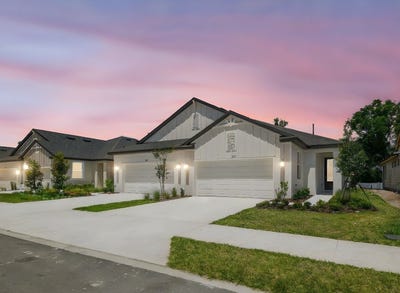 /international/us/3711-nandina-cir-sun-city-center-fl-110101213857/