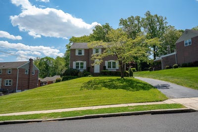 /international/us/674-n-bishop-avenue-springfield-pa-110107891572/