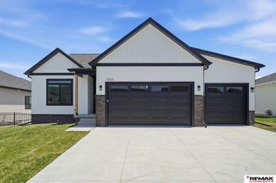 /international/us/5826-sw-9th-street-lincoln-ne-110109776926/