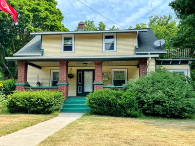 /international/us/731-phoenix-street-south-haven-mi-110097781065/?lang=fr