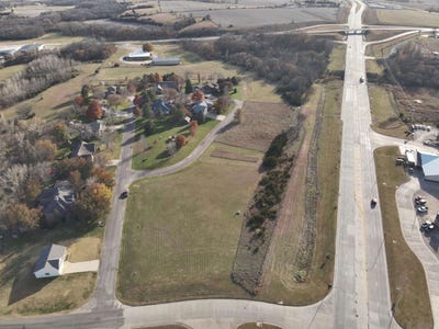 /international/us/tracy-belleville-belleville-ks-110104239716/