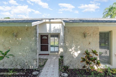 /international/us/261-edgewater-avenue-se-palm-bay-fl-110101395526/