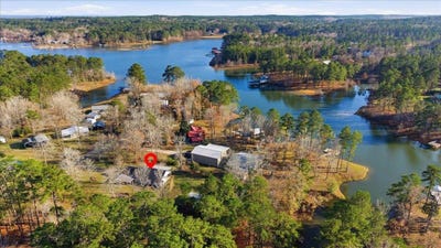 /international/us/172-mockingbird-lane-burkeville-tx-110106720854/