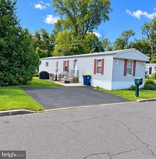 /international/us/9911-lindley-drive-morrisville-pa-110110275199/