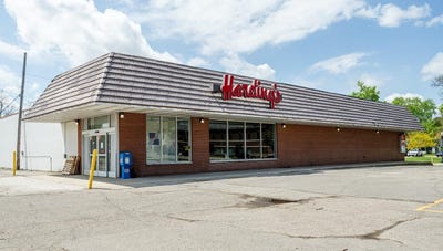 /international/us/102-park-place-dowagiac-mi-110107340645/