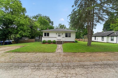 /international/us/4036-childs-avenue-nw-comstock-park-mi-110109041151/