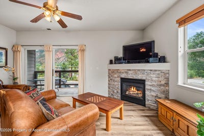 /international/us/2701-midland-avenue-glenwood-springs-co-110110233480/