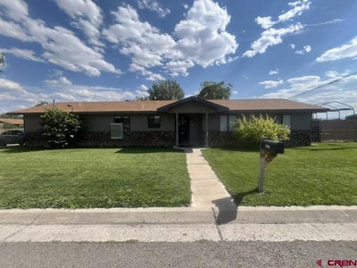 /international/us/990-mountain-view-court-montrose-co-110101476020/