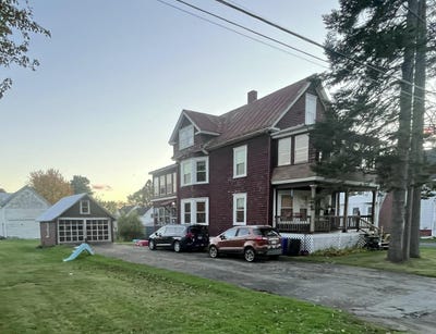 /international/us/20-prospect-street-waterville-me-110120624638/