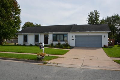 /international/us/748-elizabeth-ln-onalaska-wi-110110212458/