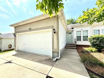 /international/us/11911-e-85th-street-raytown-mo-110099698408/