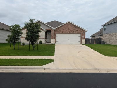 /international/us/1015-bluejack-way-hutto-tx-110108506490/