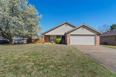 /international/us/1706-lawrence-avenue-springdale-ar-110106623123/