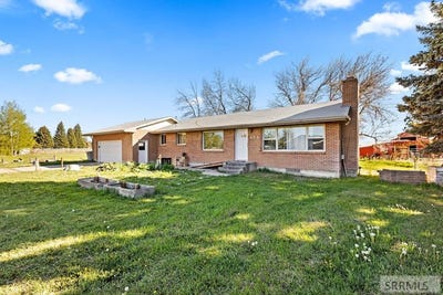 /international/us/454-w-oak-street-shelley-id-110107778142/