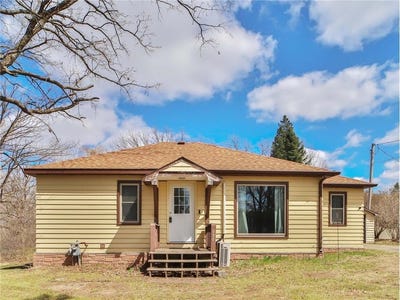 /international/us/230-4th-avenue-se-aitkin-mn-110107776731/