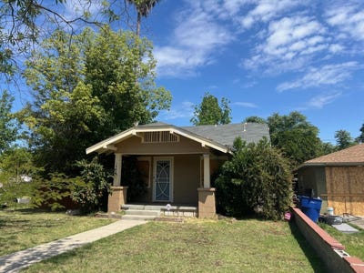 /international/us/1003-e-cortland-avenue-fresno-ca-110107728400/