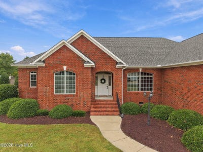 /international/us/2604-river-oak-drive-greenville-nc-110120043230/