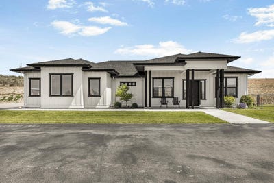 /international/us/13175-n-walton-road-pocatello-id-110108544271/