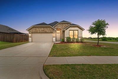 /international/us/1443-fox-hollow-road-krum-tx-110107745080/
