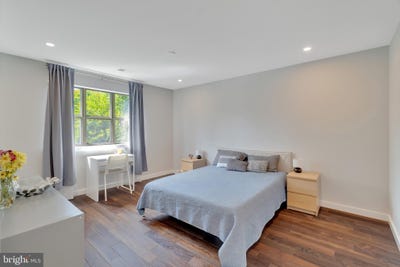/international/us/1119-w-old-wynnewood-road-wynnewood-pa-110101213063/