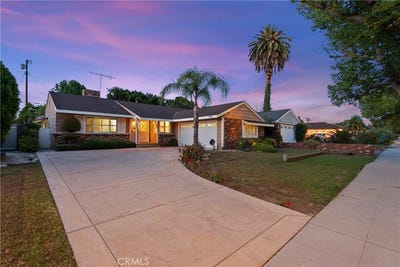 /international/us/15927-tupper-street-north-hills-ca-110108177668/