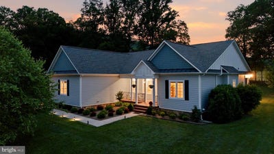 /international/us/13855-paris-breeze-pl-hillsboro-va-110109153019/