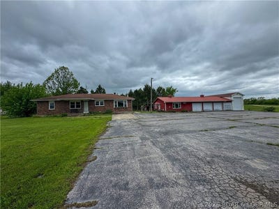 /international/us/24918-hwy-52-cole-camp-mo-110107688137/
